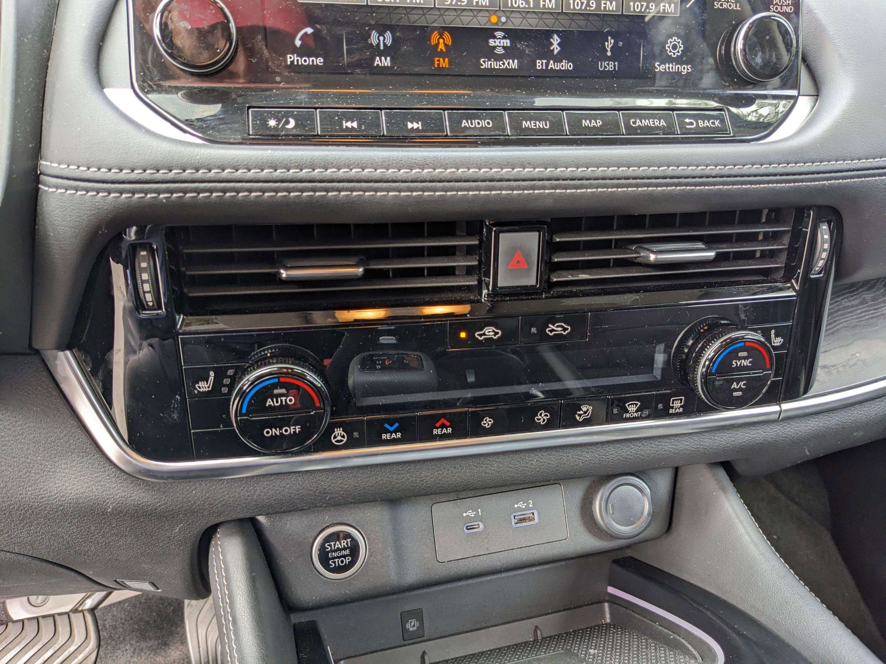 Used 2021 Nissan Rogue Platinum image 25