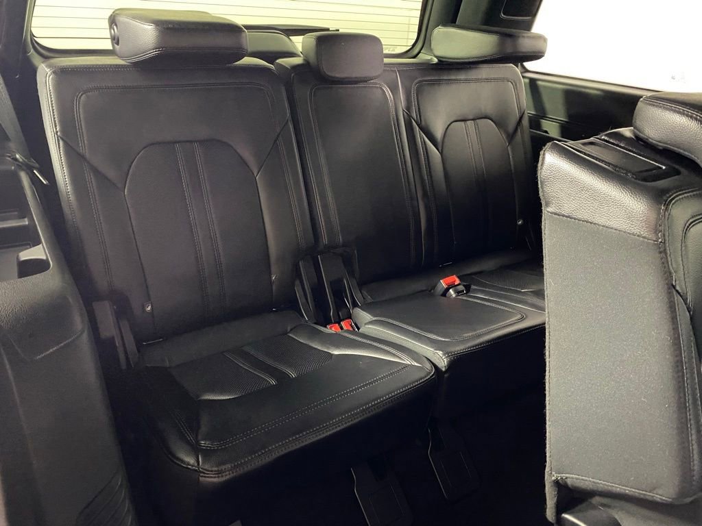 Used 2021 Ford Expedition Limited image 32