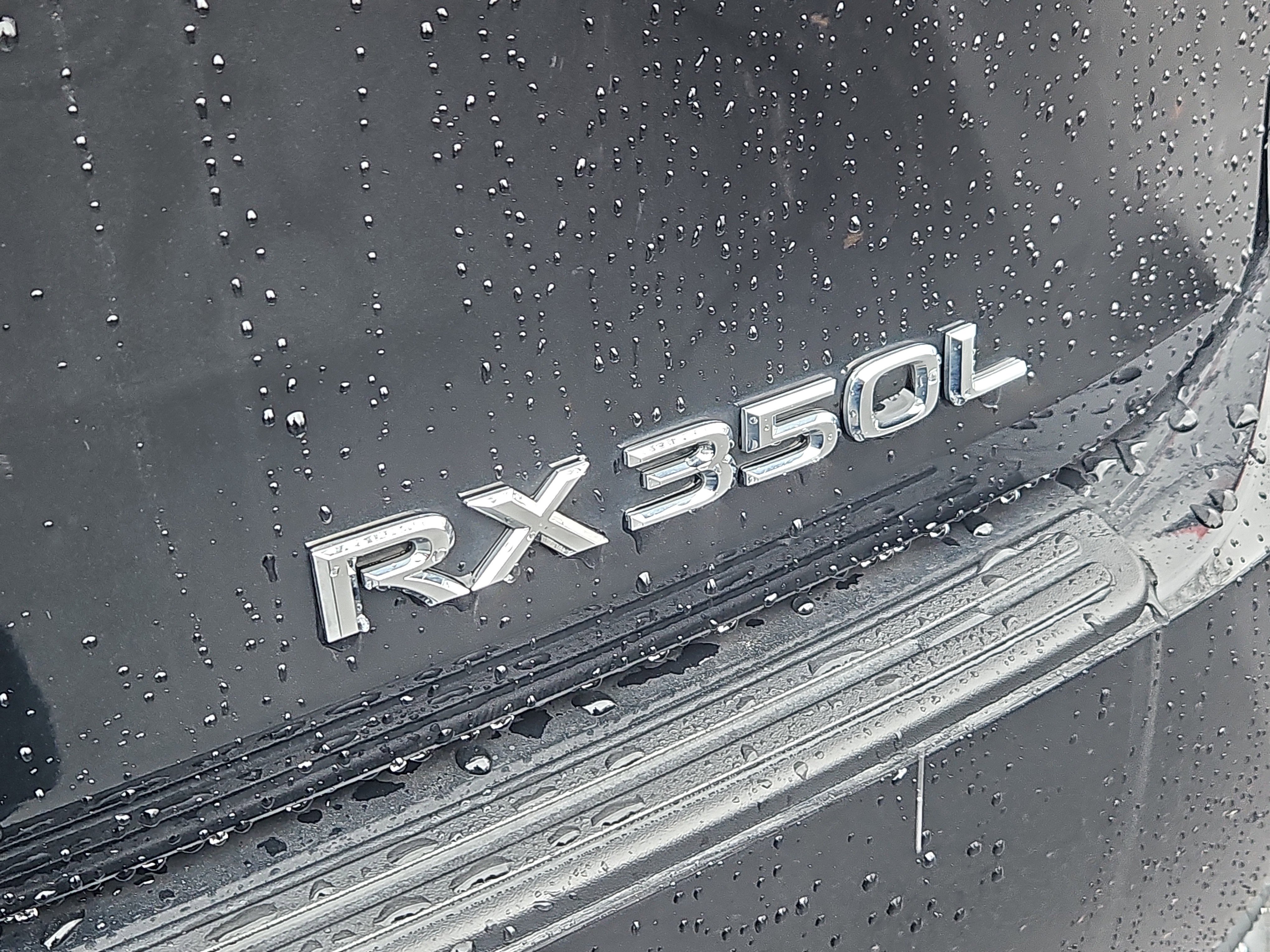 Used 2022 Lexus RX 350L Premium w/ Premium Package image 5