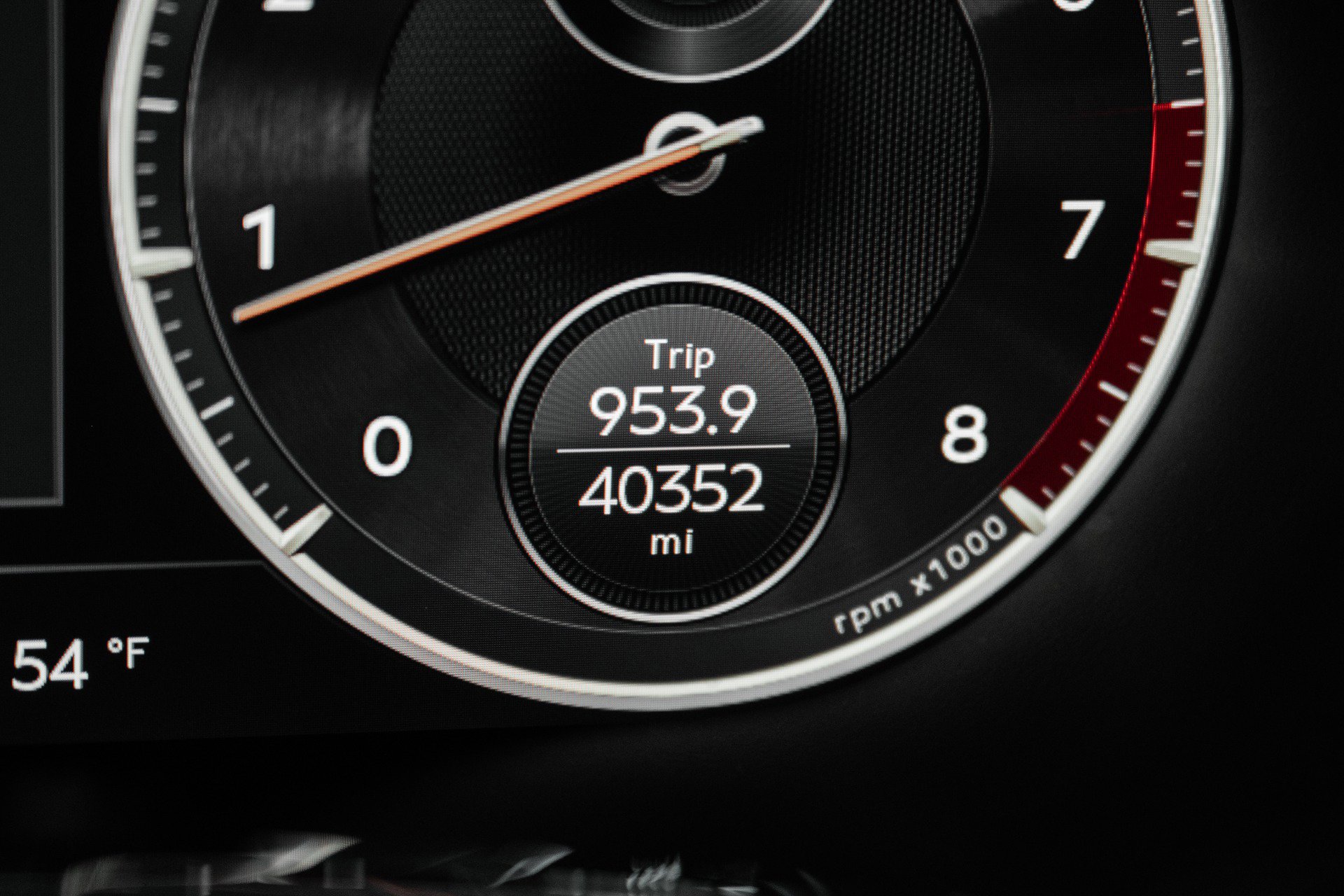 Used 2022 Bentley Flying Spur V8 image 54