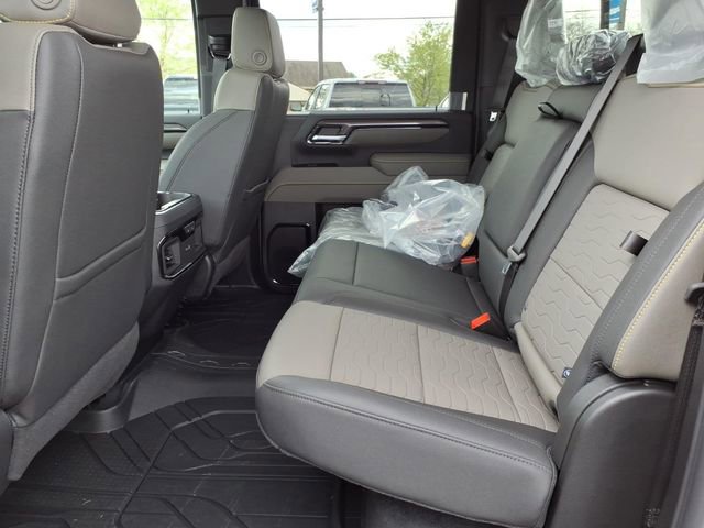 New 2026 Chevrolet Silverado 2500 ZR2 w/ LPO, Dark Essentials Package AWD/4WD image 9