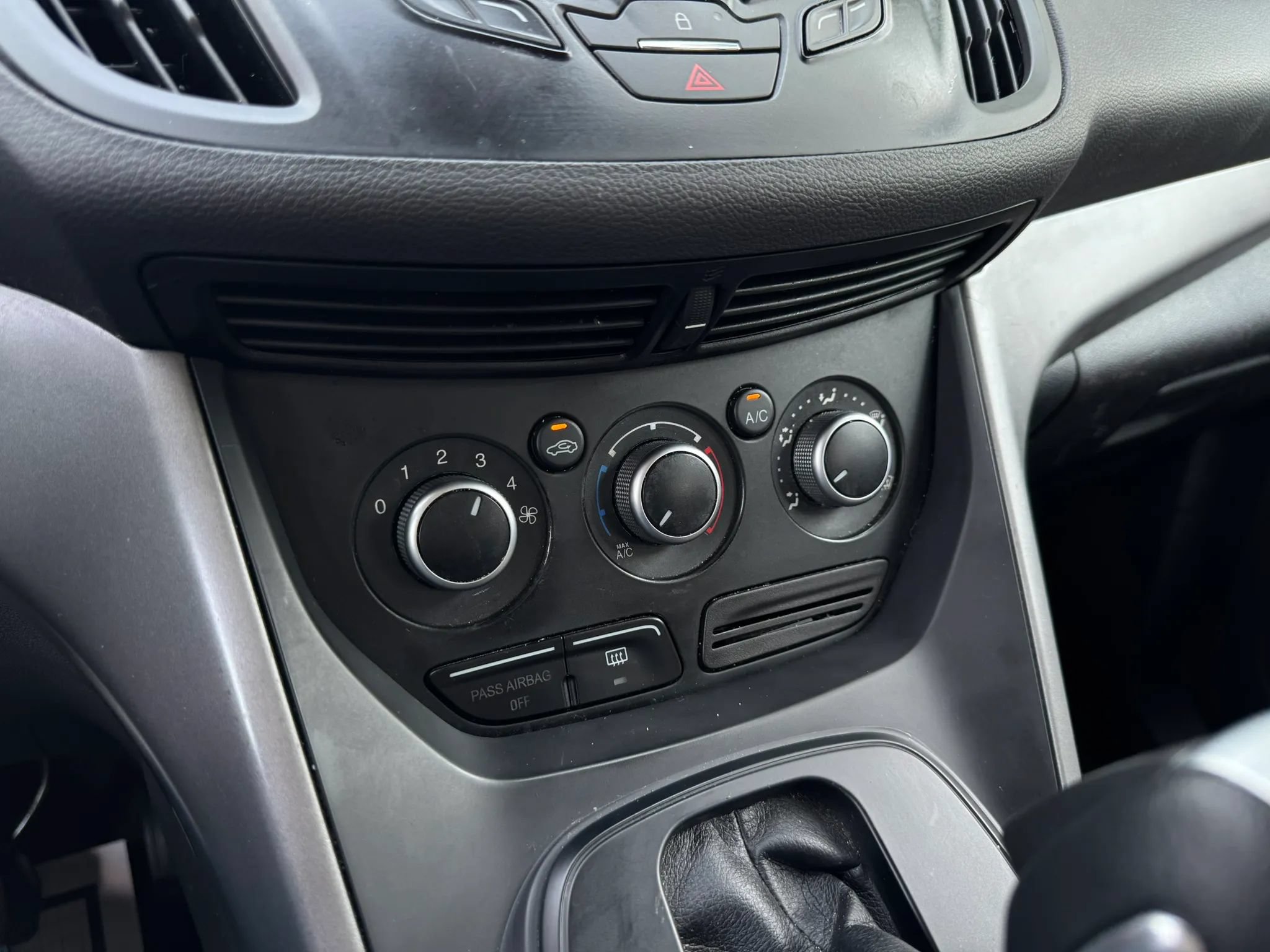 Used 2014 Ford Escape SE FWD image 21