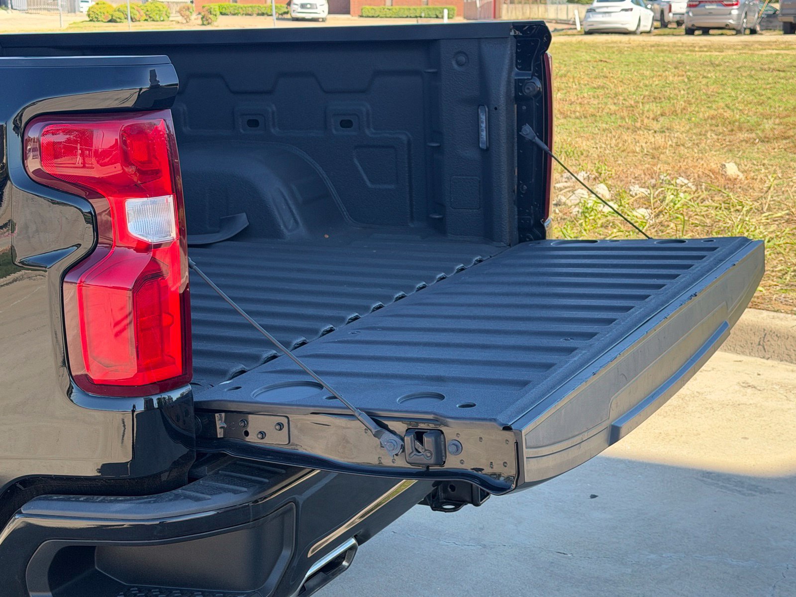 Used 2022 Chevrolet Silverado 1500 LT Trail Boss AWD/4WD image 37