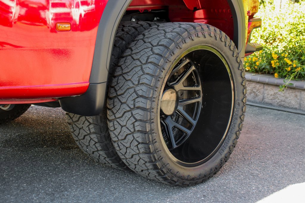 Used 2023 GMC Sierra 3500 Denali w/ Denali Ultimate Package image 49