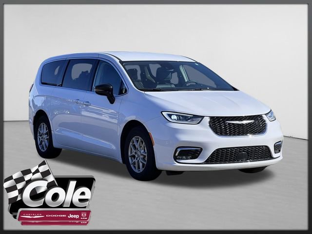 Used 2024 Chrysler Pacifica Touring-L