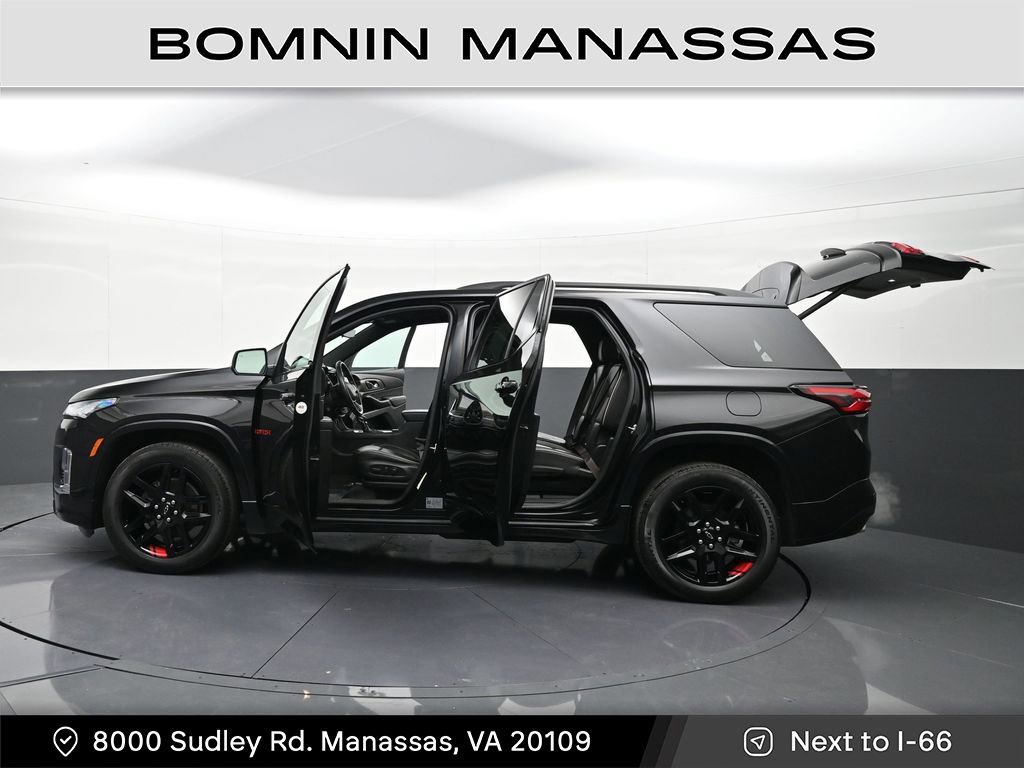 Used 2023 Chevrolet Traverse Premier w/ Redline Edition image 41