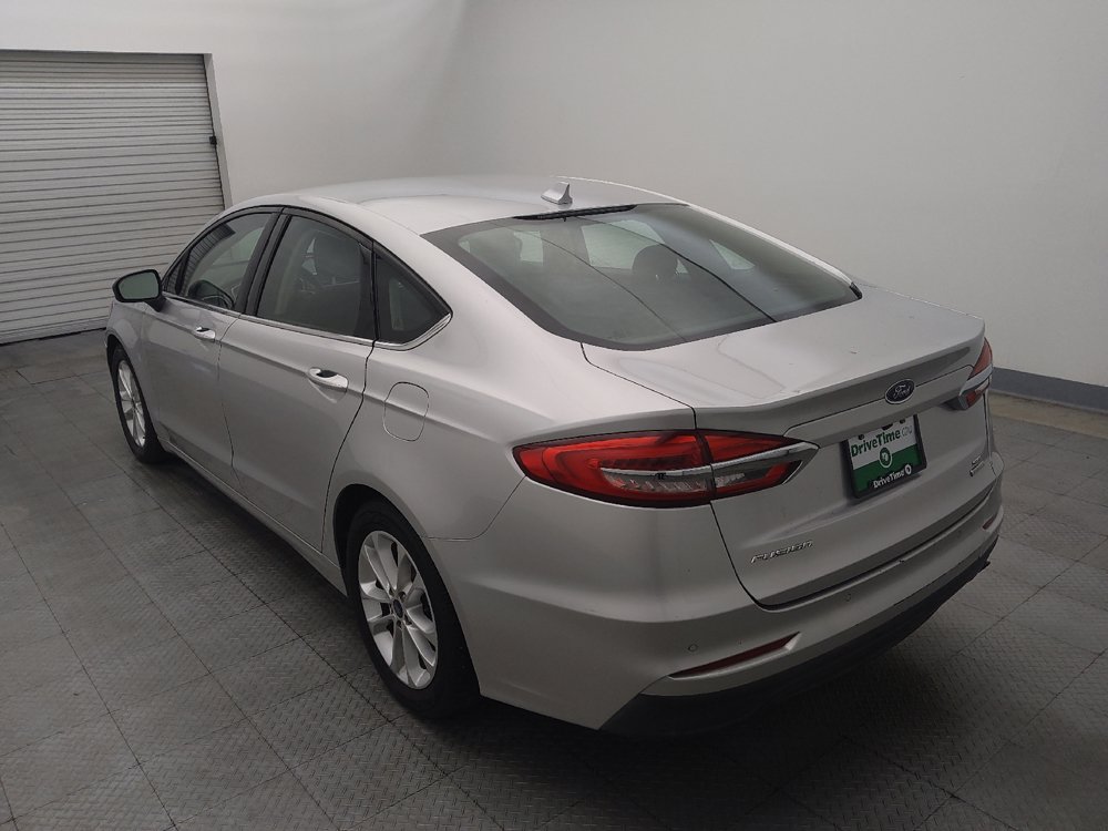 Used 2019 Ford Fusion SE FWD image 5