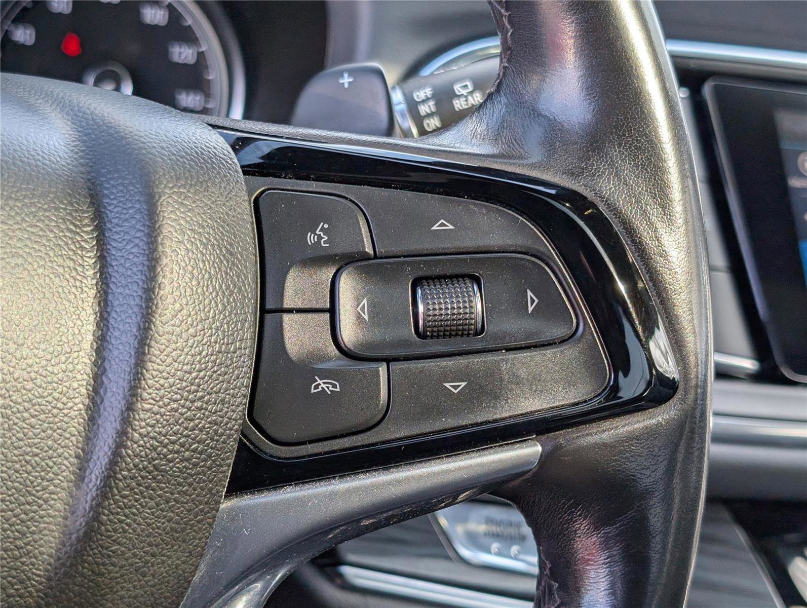 Used 2023 Buick Enclave Essence w/ Experience Buick Package image 25