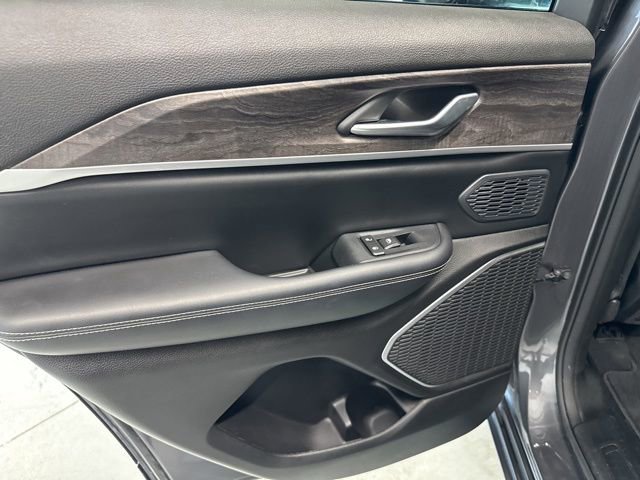 Used 2023 Jeep Grand Cherokee 4WD 4xe image 23