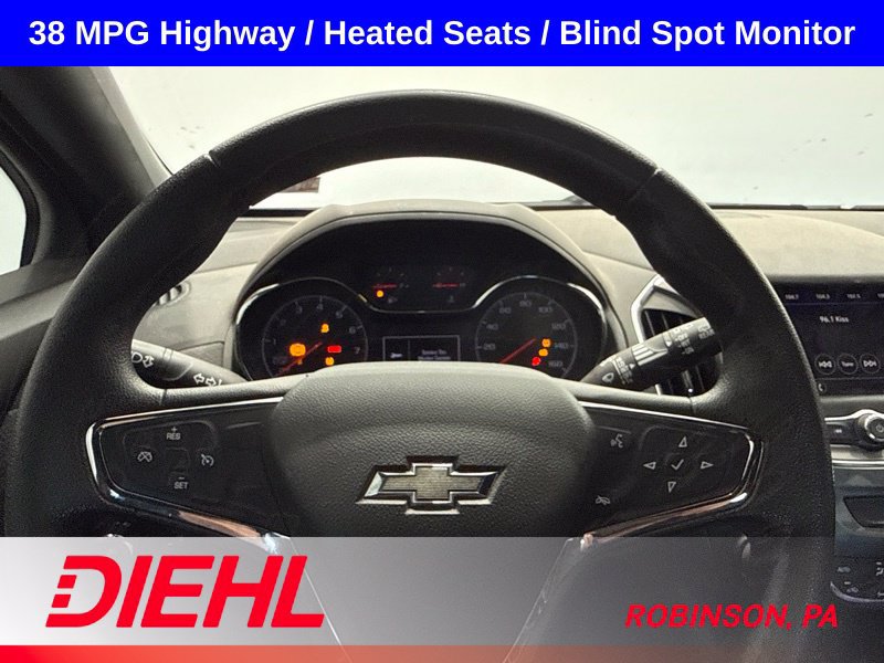 Used 2019 Chevrolet Cruze LT w/ Convenience Package FWD image 22