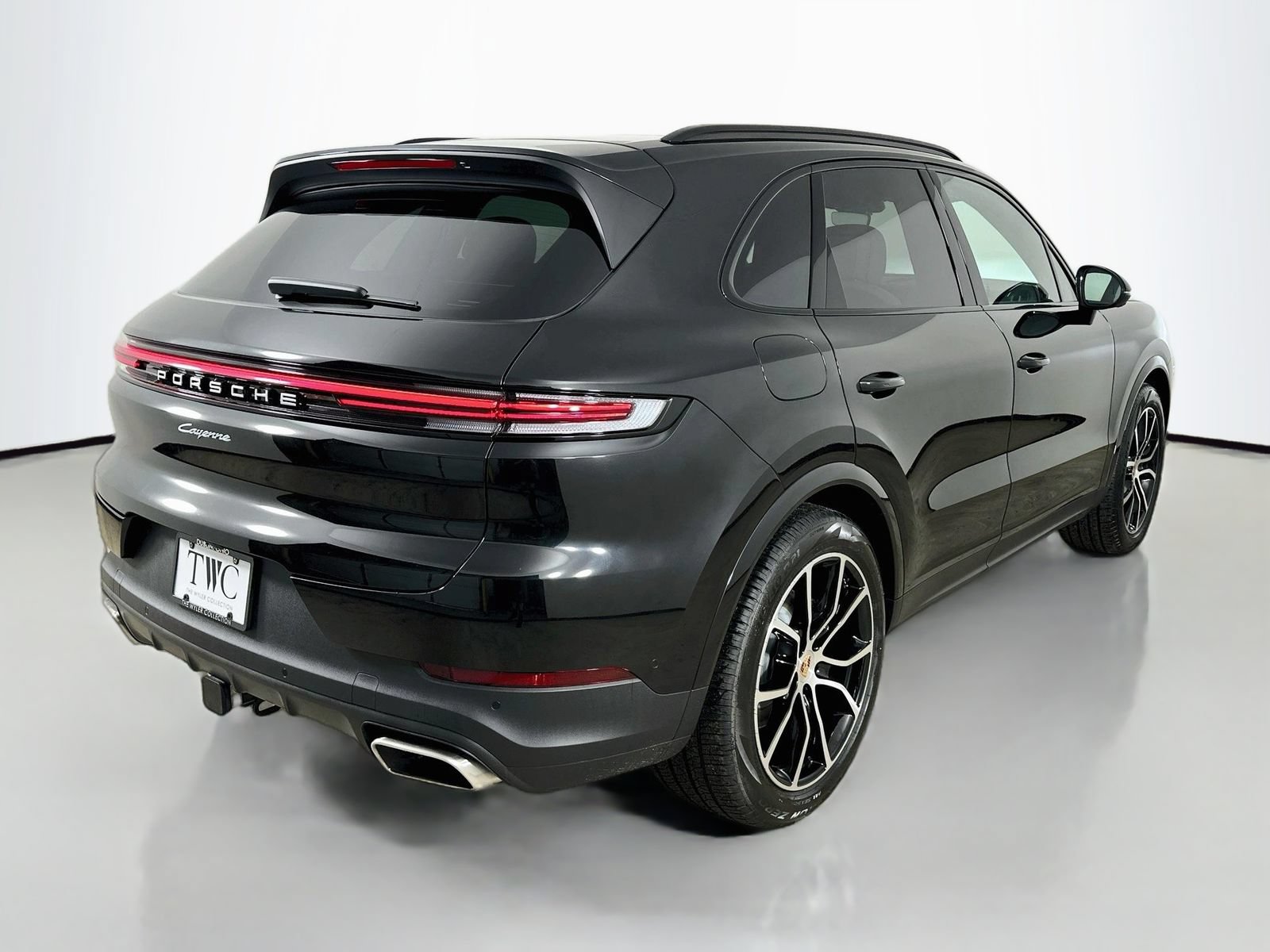 New 2026 Porsche Cayenne AWD/4WD image 5
