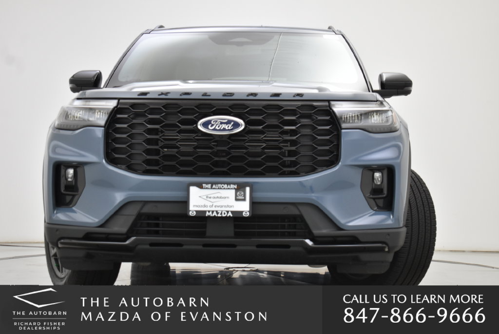 Used 2025 Ford Explorer ST-Line w/ Premium Package AWD/4WD image 5