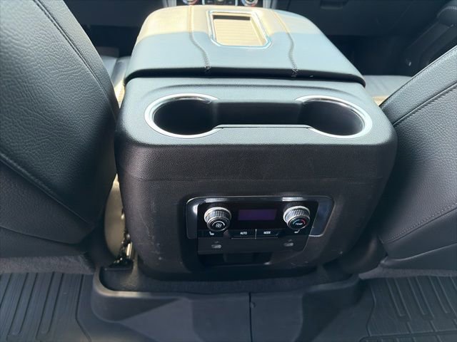 Used 2023 GMC Yukon XL Denali image 13