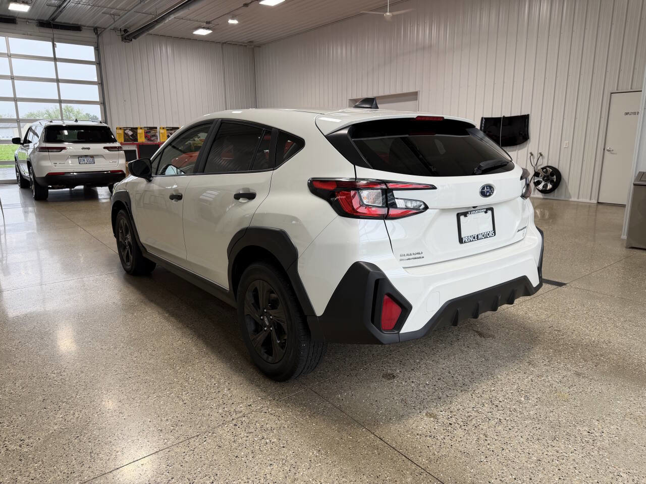 Used 2024 Subaru Crosstrek 2.0i AWD/4WD image 3