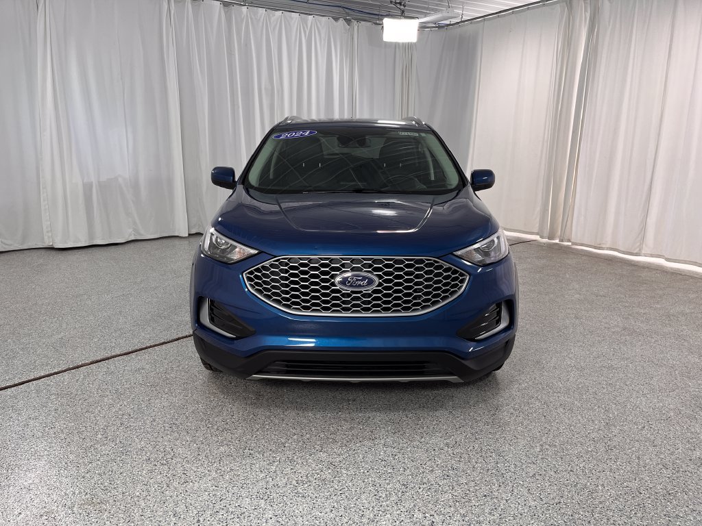 Used 2024 Ford Edge SEL AWD/4WD image 13