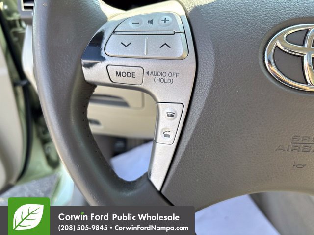 Used 2009 Toyota Camry Hybrid w/ Leather Pkg FWD image 16