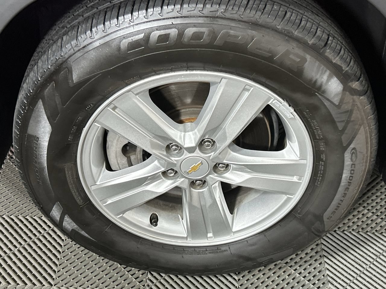 Used 2021 Chevrolet Trax LT w/ LT Convenience Package FWD image 10