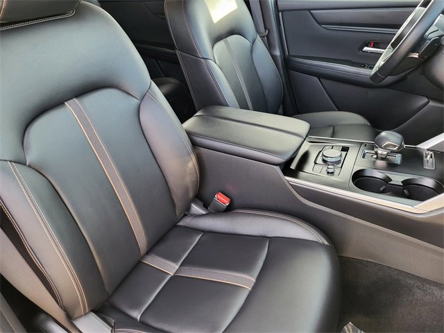 Used 2025 MAZDA CX-90 3.3 Turbo w/ Select Package image 16