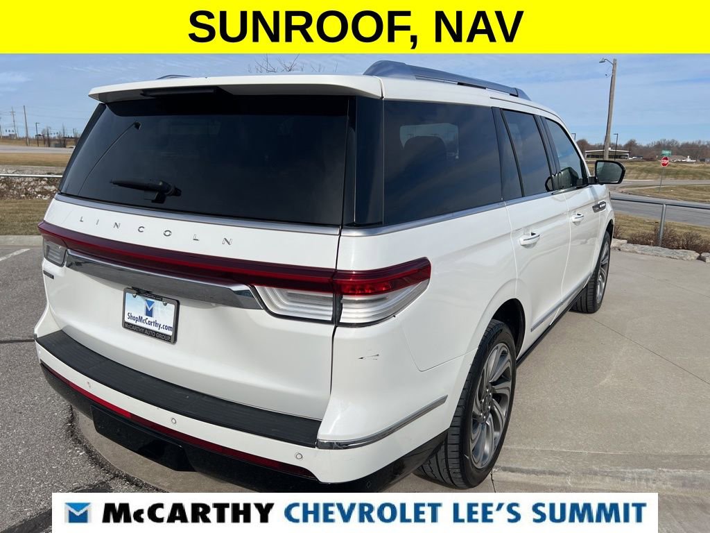 Used 2023 Lincoln Navigator Reserve image 17