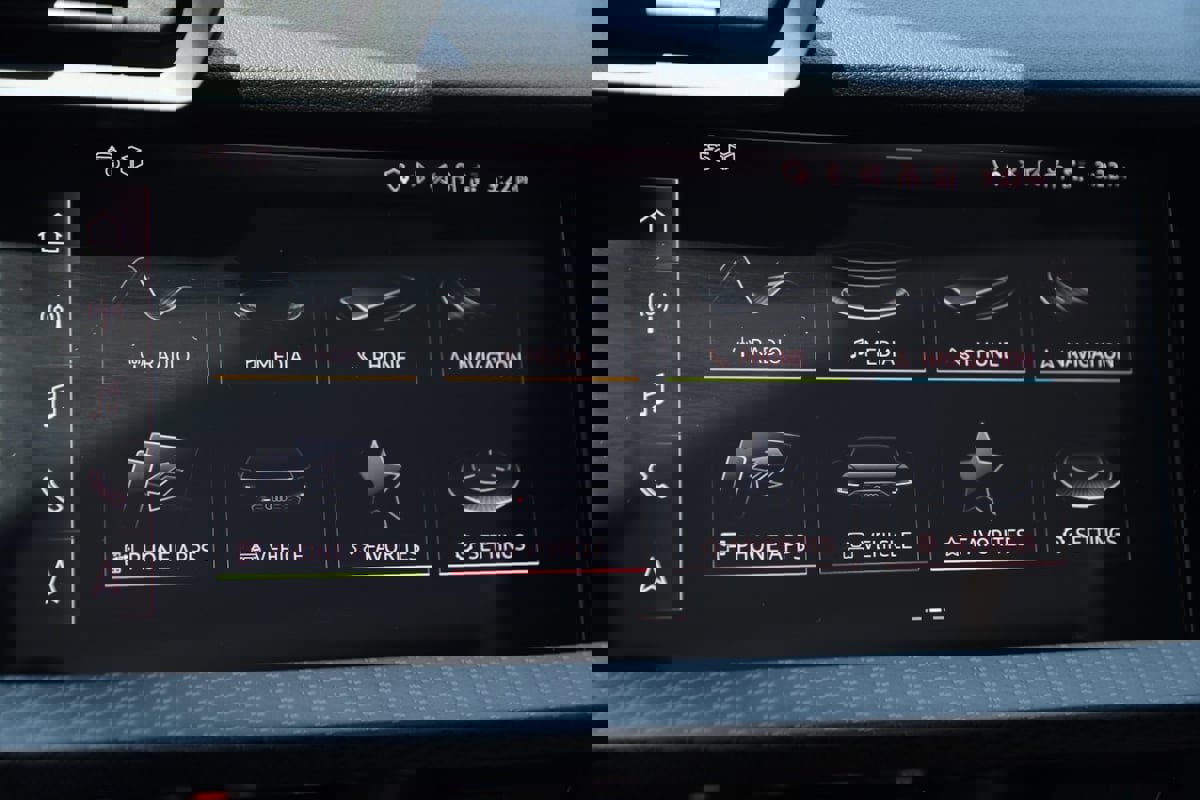 Used 2024 Audi RS 3 image 43