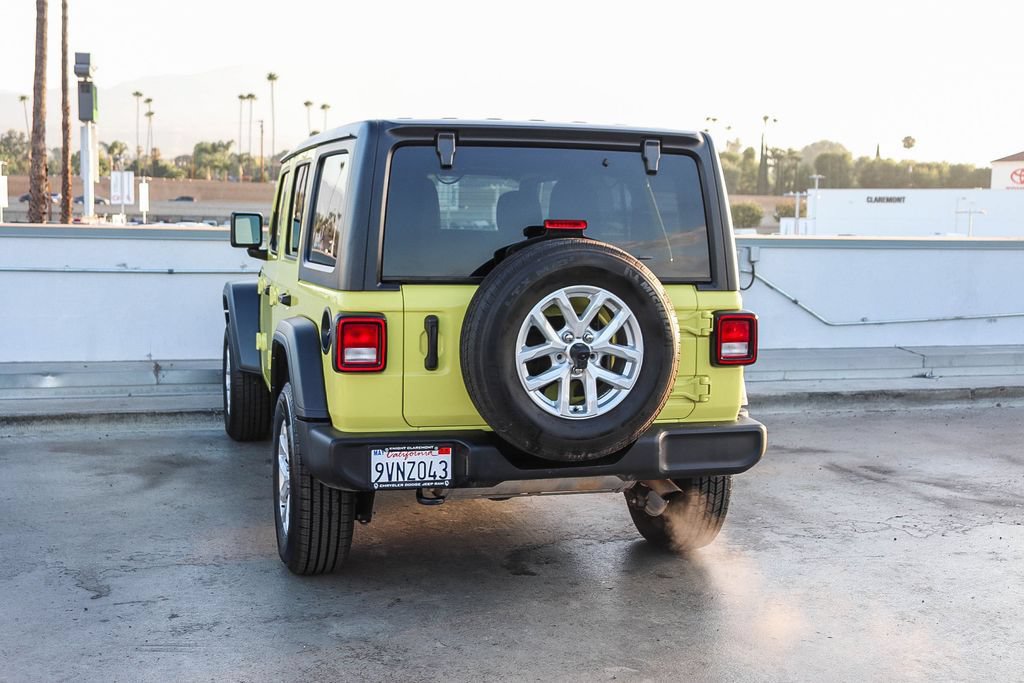 Used 2023 Jeep Wrangler Unlimited Sport AWD/4WD image 7
