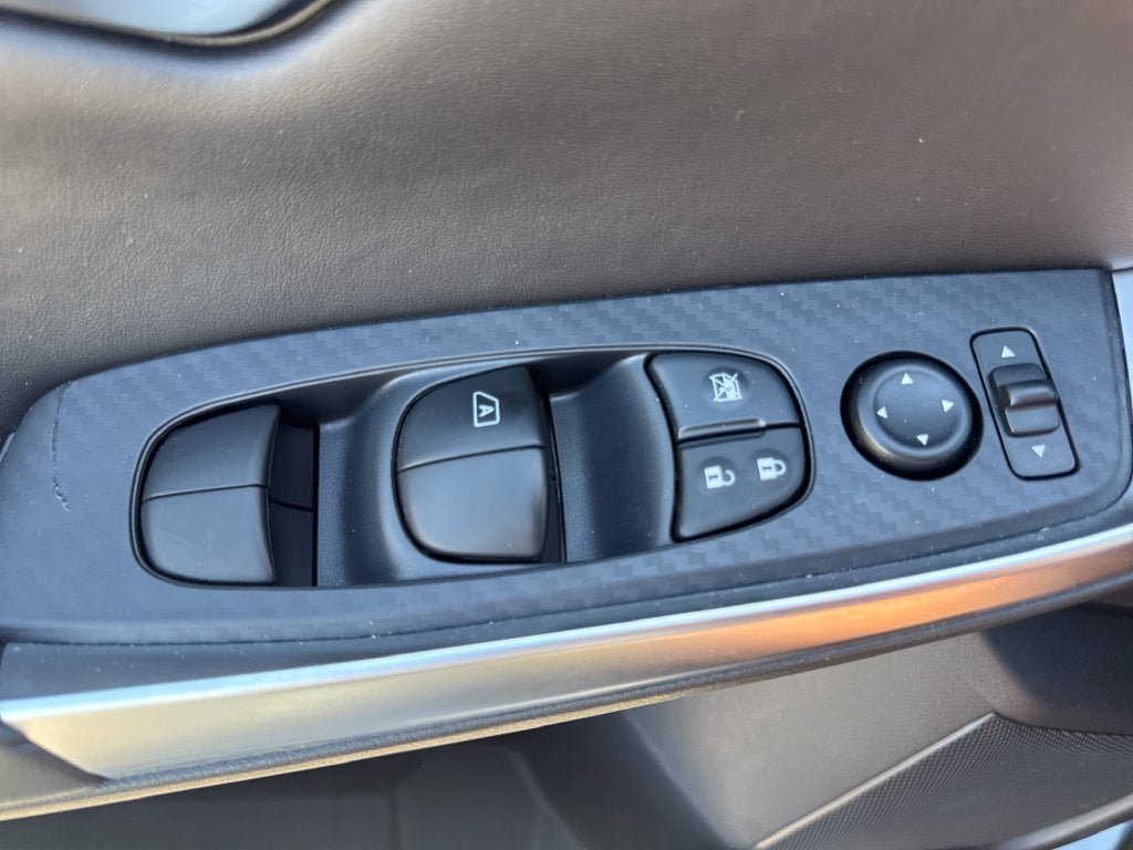 Used 2025 Nissan Sentra SR FWD image 18