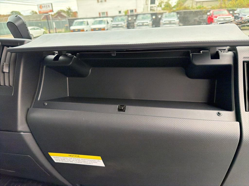 New 2025 Chevrolet Low Cab Forward image 17