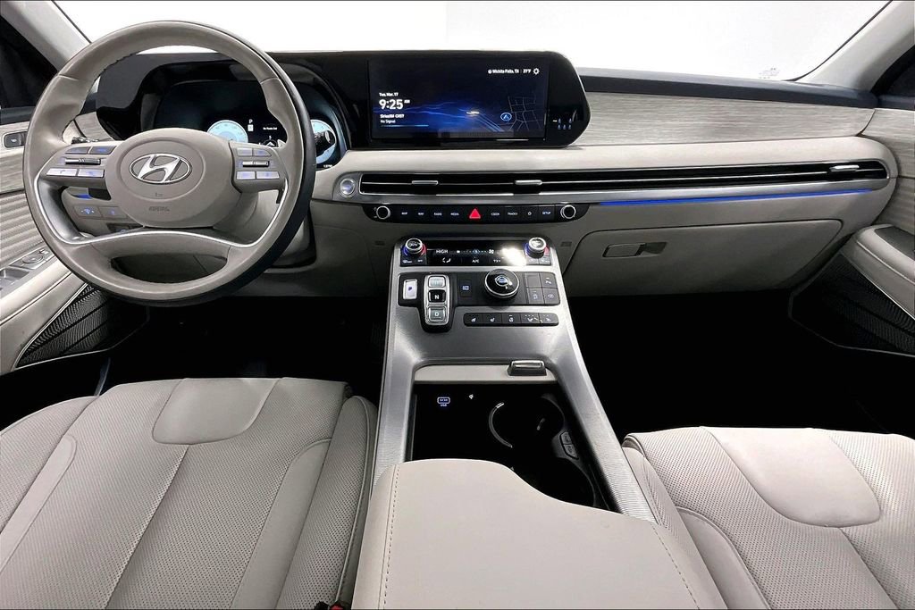 Used 2025 Hyundai Palisade Calligraphy image 18
