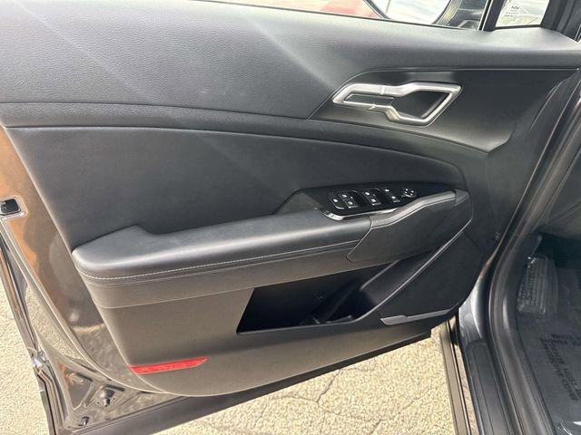 Used 2023 Kia Sportage EX image 19