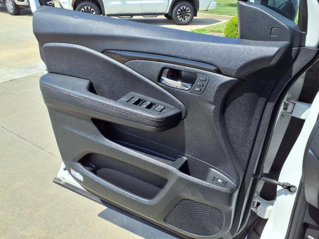 Used 2023 Honda Ridgeline Black Edition image 22