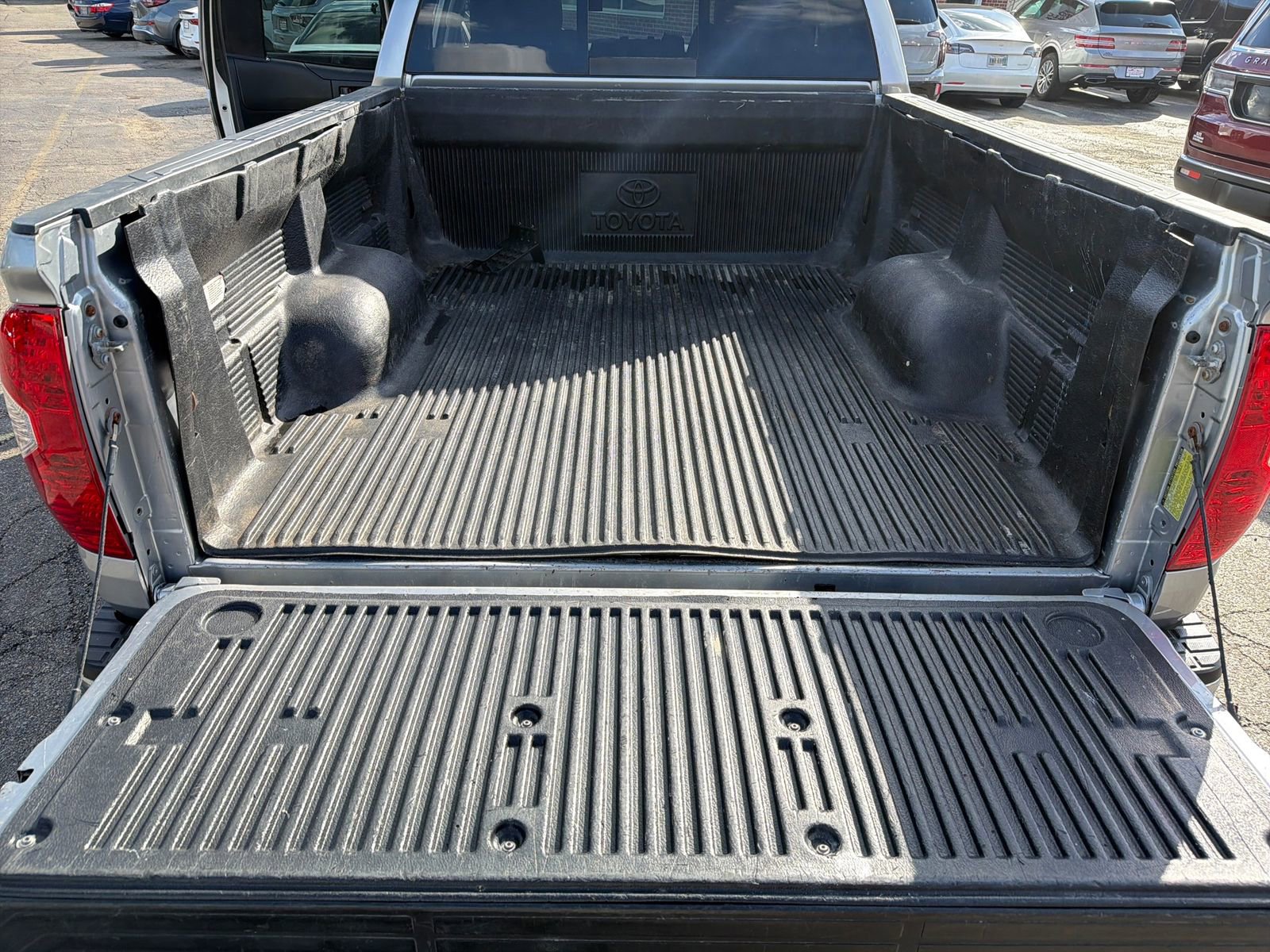 Used 2015 Toyota Tundra SR5 AWD/4WD image 22