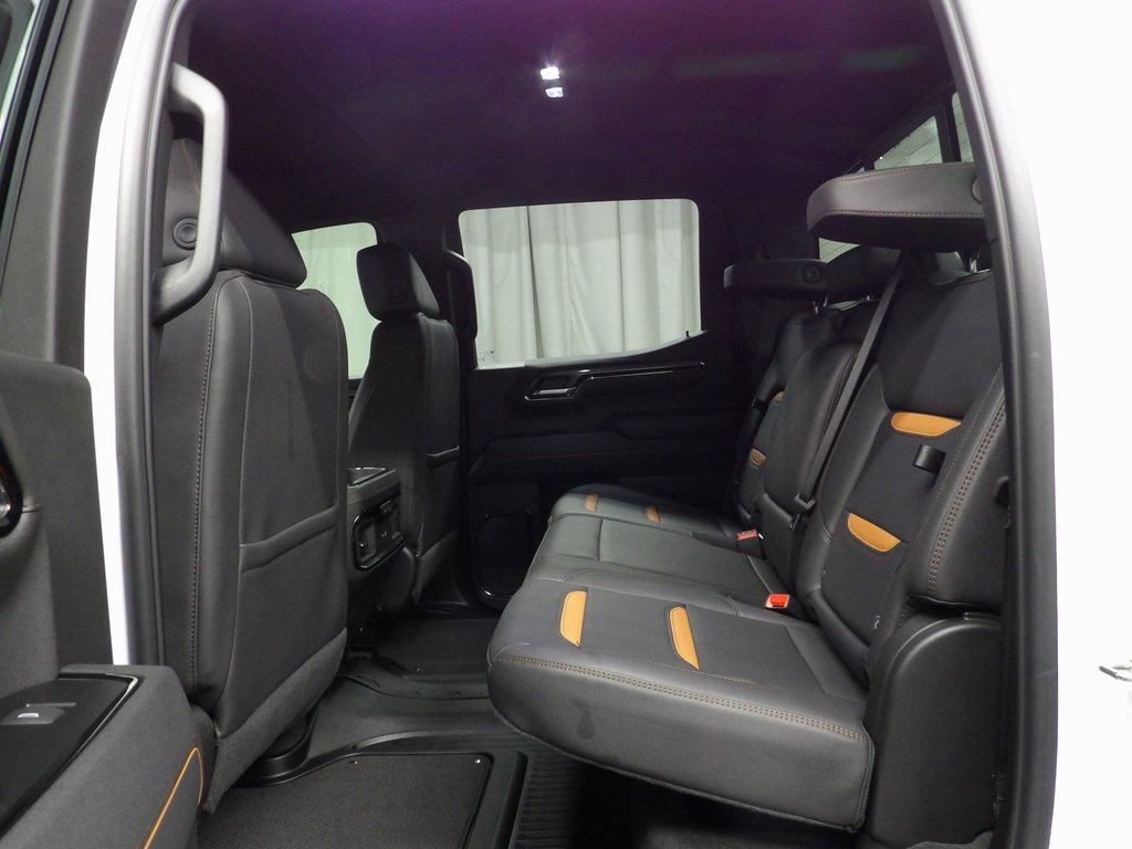 Used 2025 GMC Sierra 1500 AT4 w/ Technology Package image 10