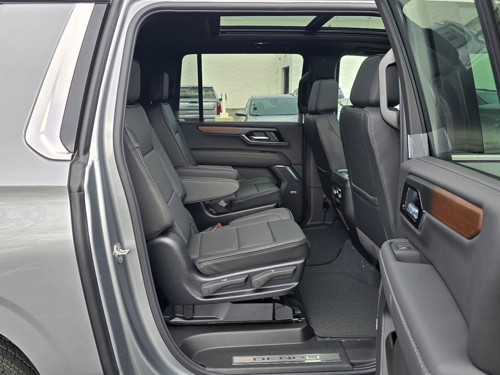 New 2026 GMC Yukon XL Denali AWD/4WD image 34
