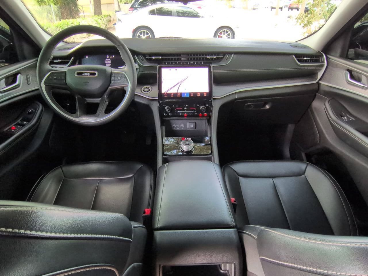 Used 2024 Jeep Grand Cherokee Limited RWD image 21