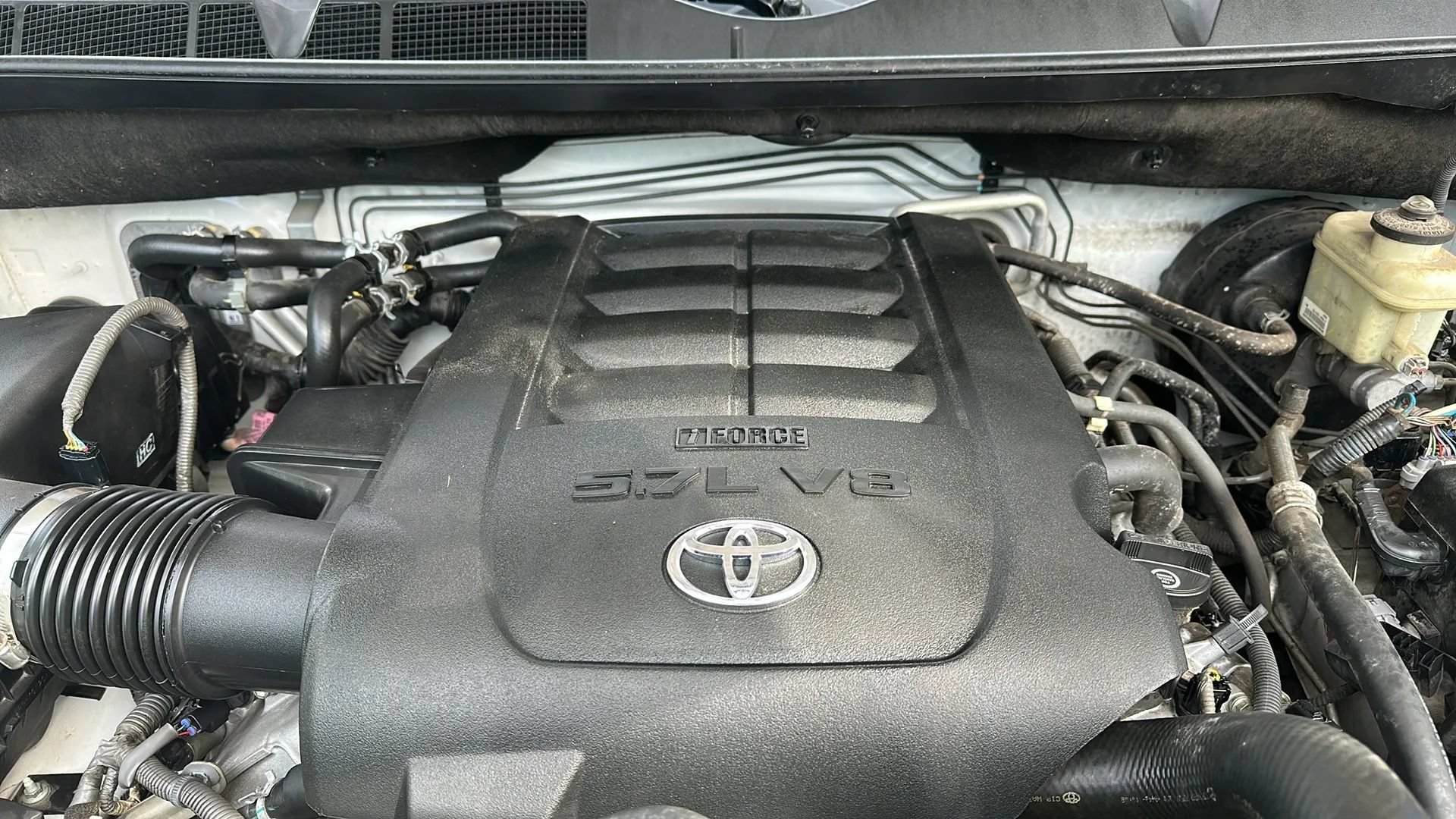 Used 2011 Toyota Sequoia SR5 AWD/4WD image 10