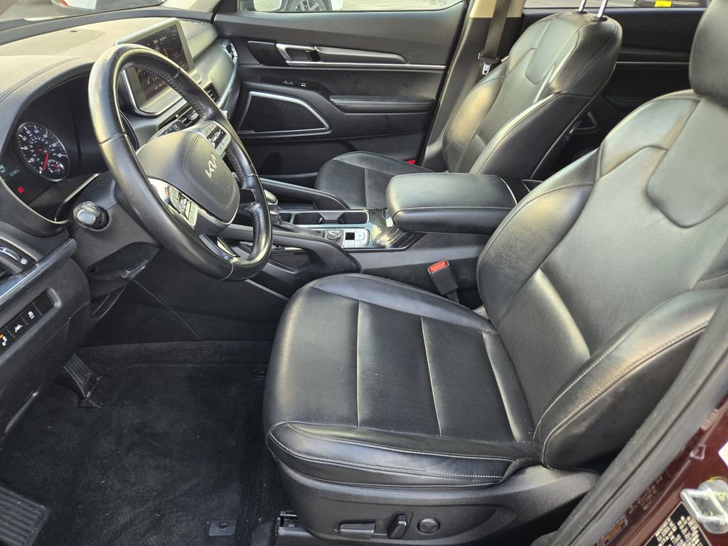 Used 2022 Kia Telluride S image 15