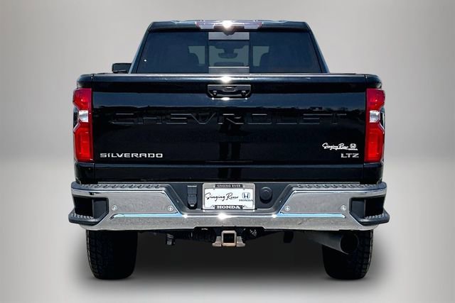Used 2022 Chevrolet Silverado 2500 LTZ w/ LTZ Plus Package image 6