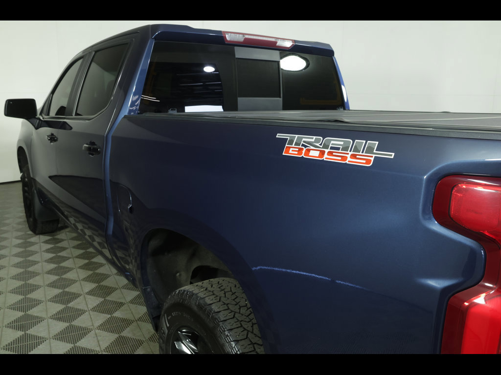 Used 2021 Chevrolet Silverado 1500 LT Trail Boss w/ Convenience Package II AWD/4WD image 17