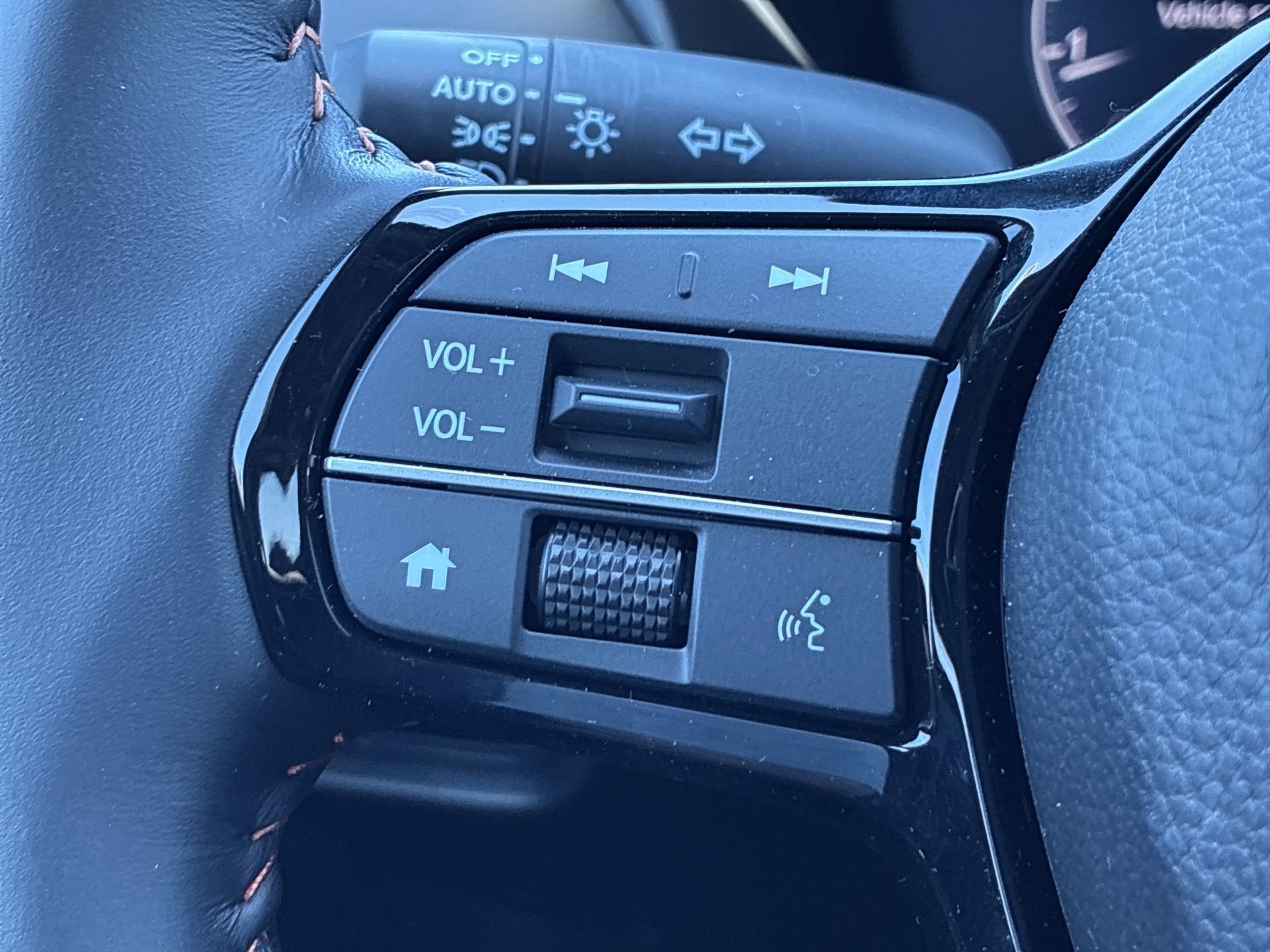 Certified 2026 Honda HR-V Sport image 24