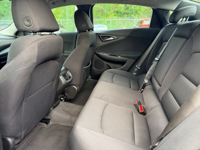 Used 2025 Chevrolet Malibu LT FWD image 25