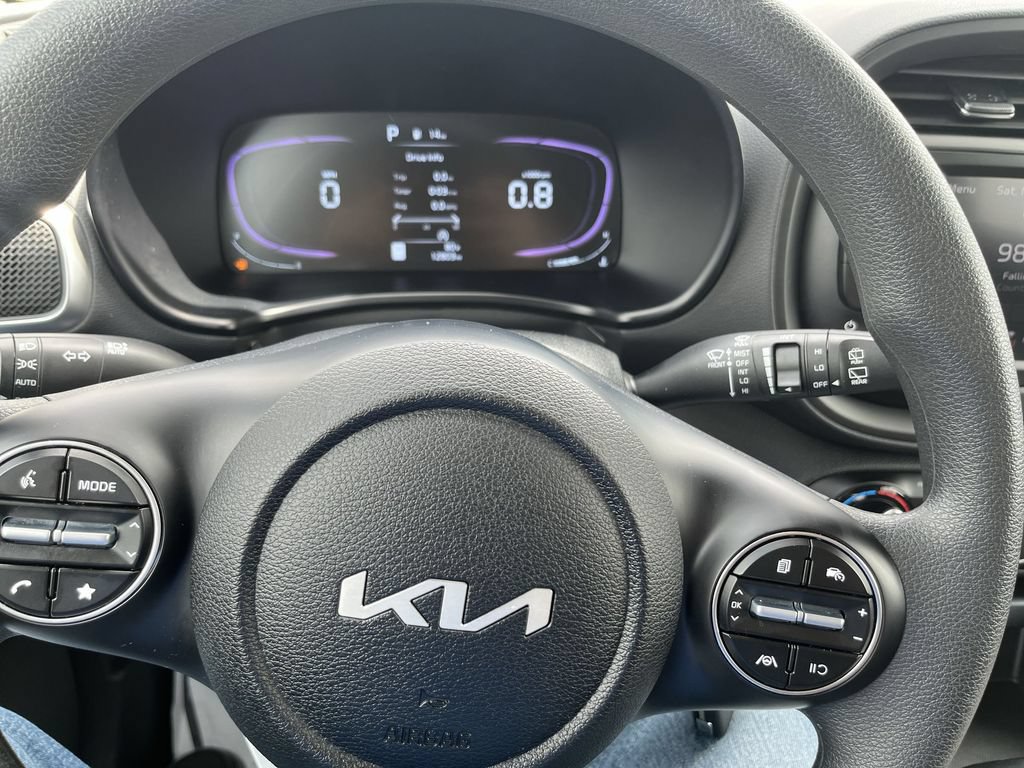 Certified 2025 Kia Soul LX w/ LX Technology Package FWD image 21
