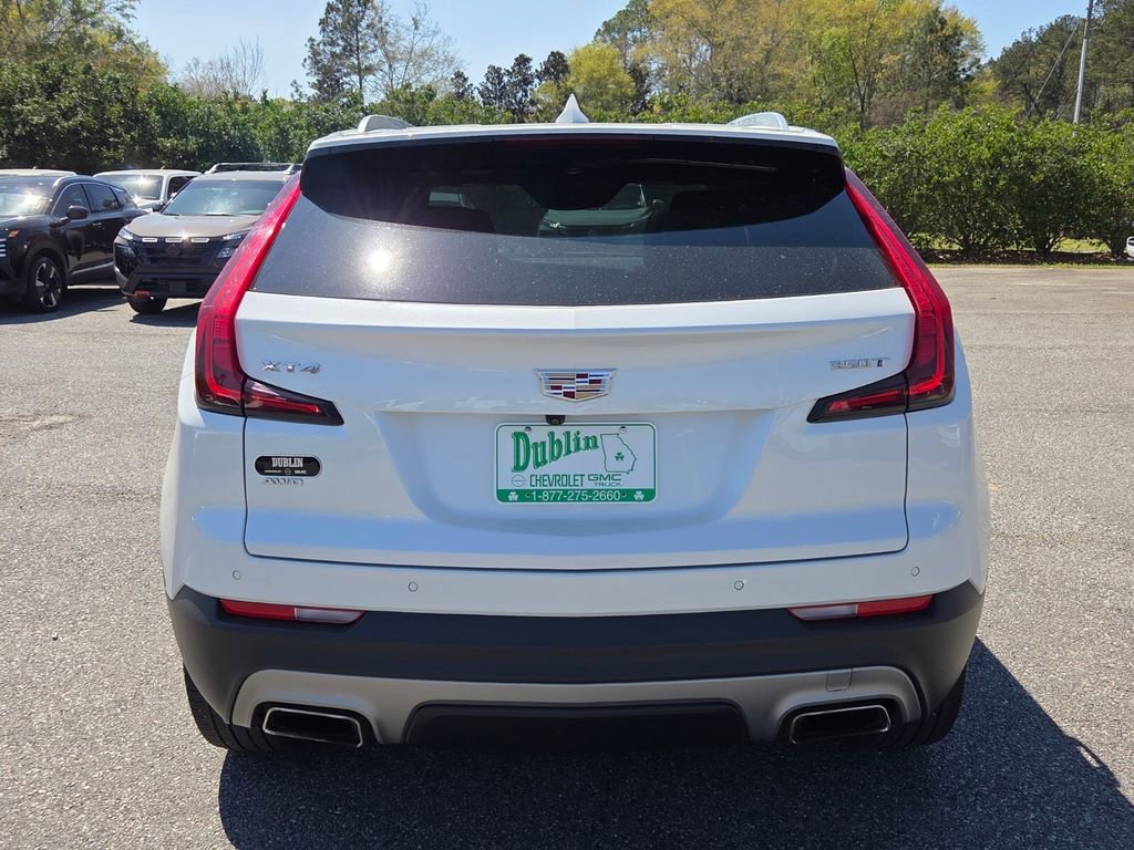 Used 2023 Cadillac XT4 Premium Luxury w/ Cold Weather Package image 4