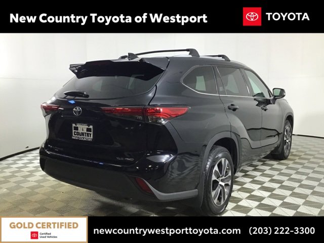 Certified 2022 Toyota Highlander XLE image 7