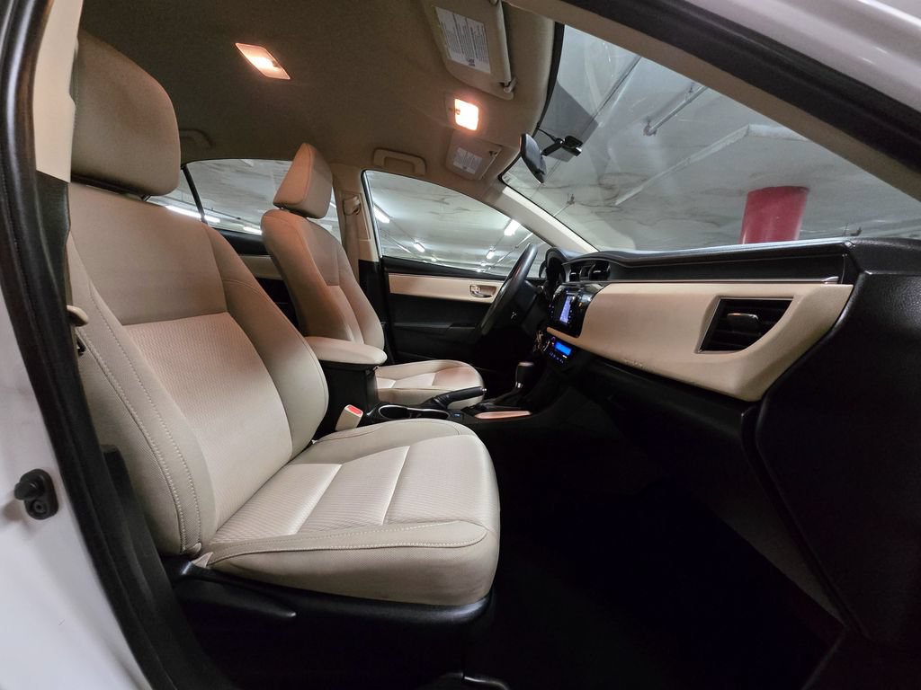 Used 2014 Toyota Corolla LE FWD image 33