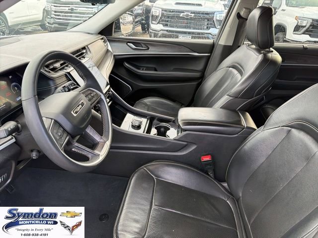 Used 2023 Jeep Grand Cherokee L Limited w/ Luxury Tech Group II image 10