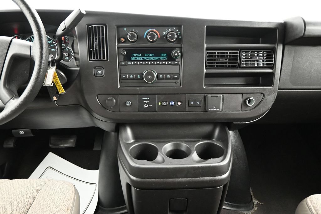 Used 2024 Chevrolet Express 3500 LT w/ LT Preferred Equipment Group RWD image 18
