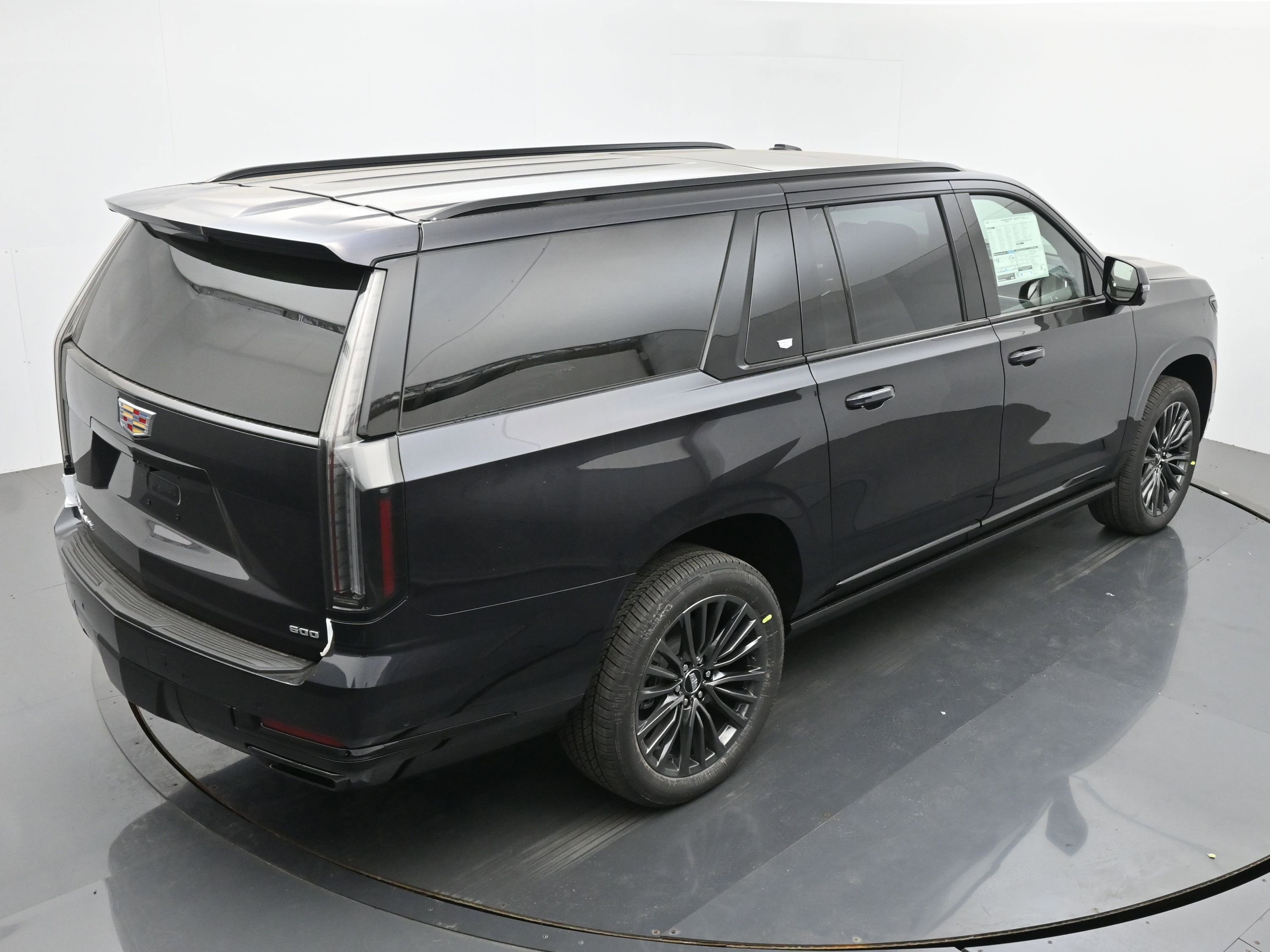 New 2026 Cadillac Escalade ESV Platinum Sport w/ LPO, Floor Liner Package AWD/4WD image 27