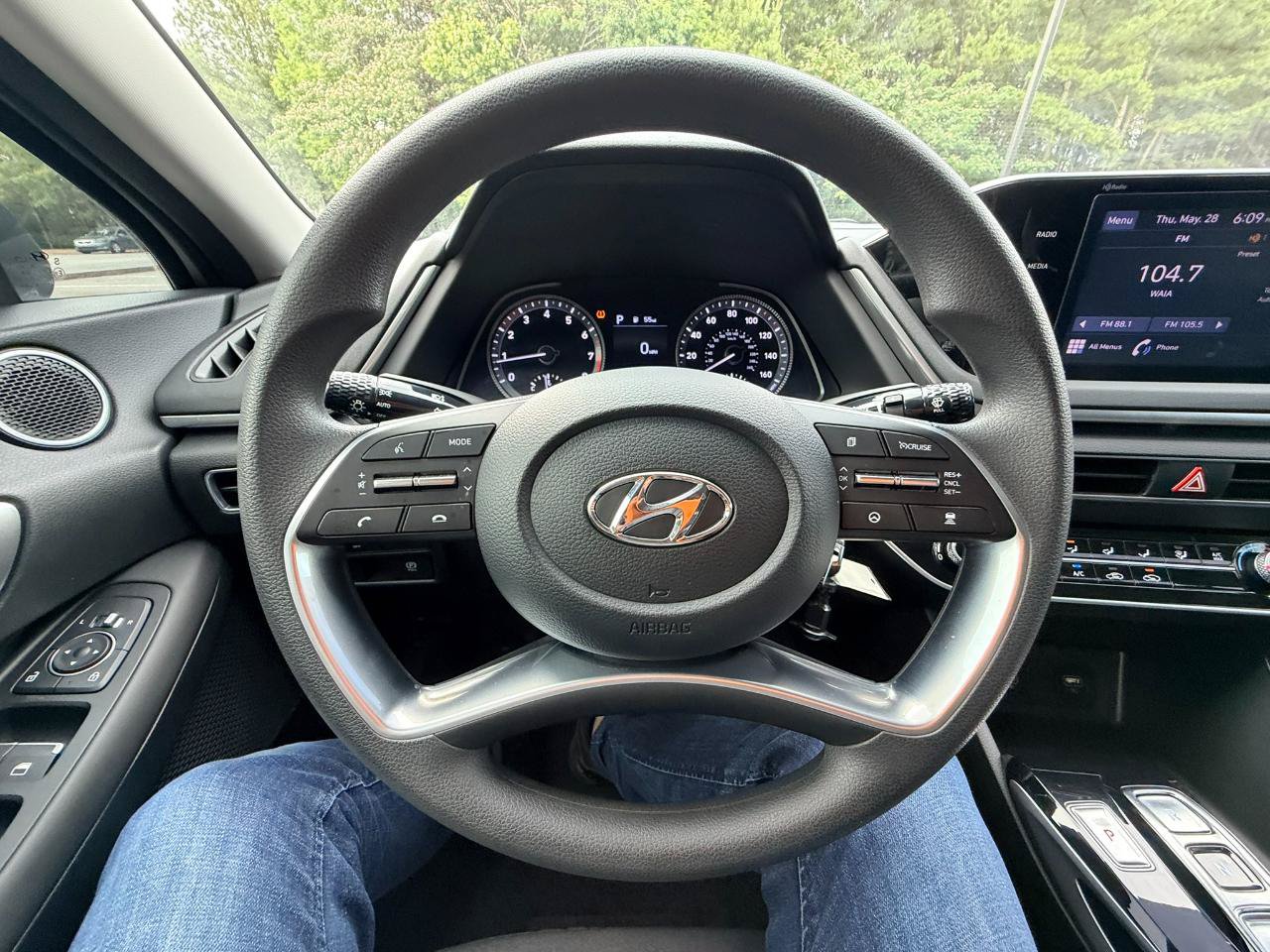 Used 2023 Hyundai Sonata SE FWD image 17