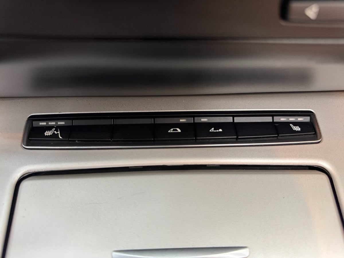 Used 2015 BMW Z4 sDrive28i RWD image 40