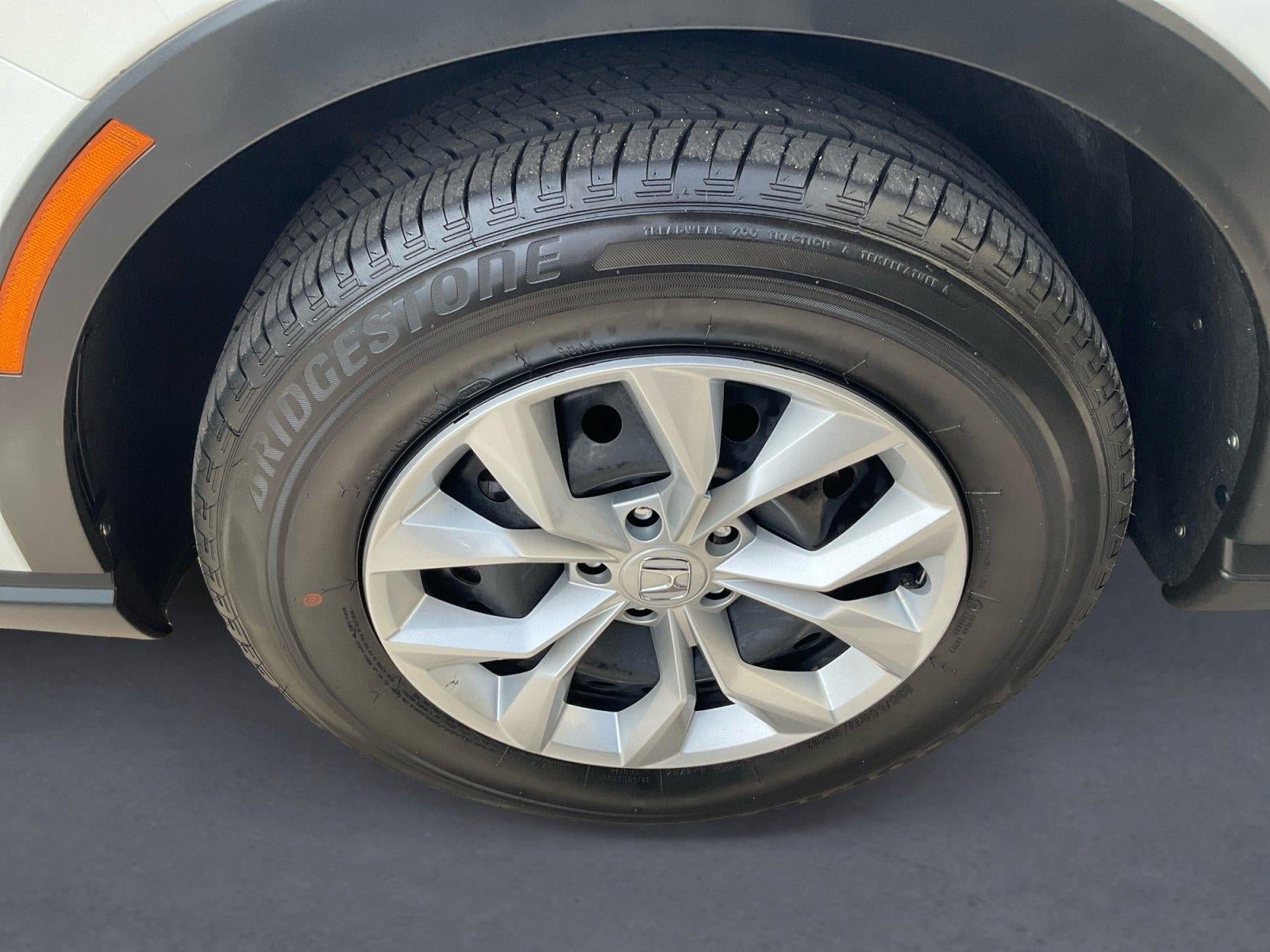 Used 2025 Honda CR-V LX image 14